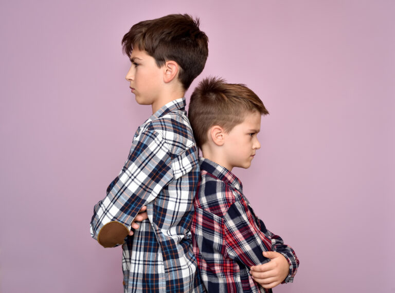 Streitkultur: Wie schlichten Eltern den Streit zwischen Geschwistern?