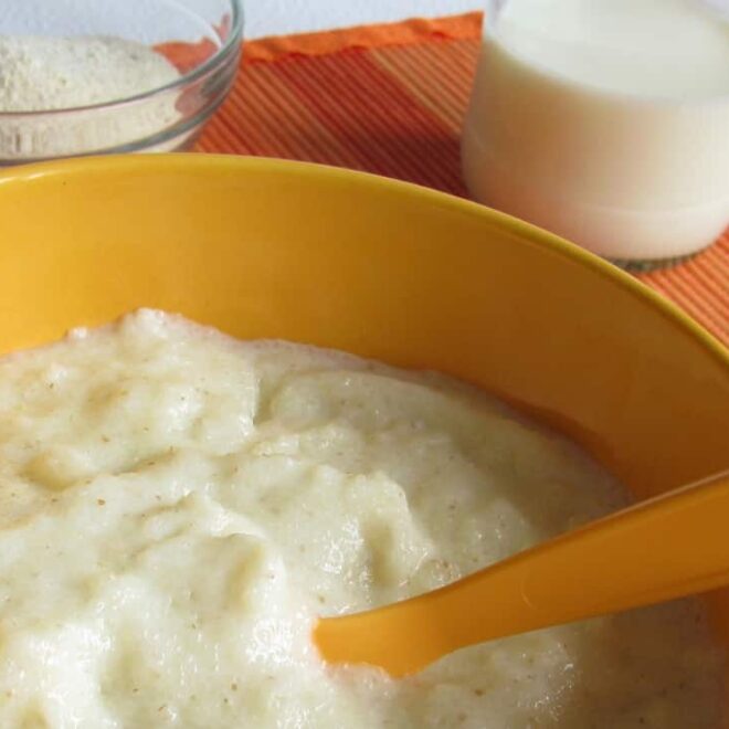 Milchbrei-Rezept: Mango-Dinkel-Brei