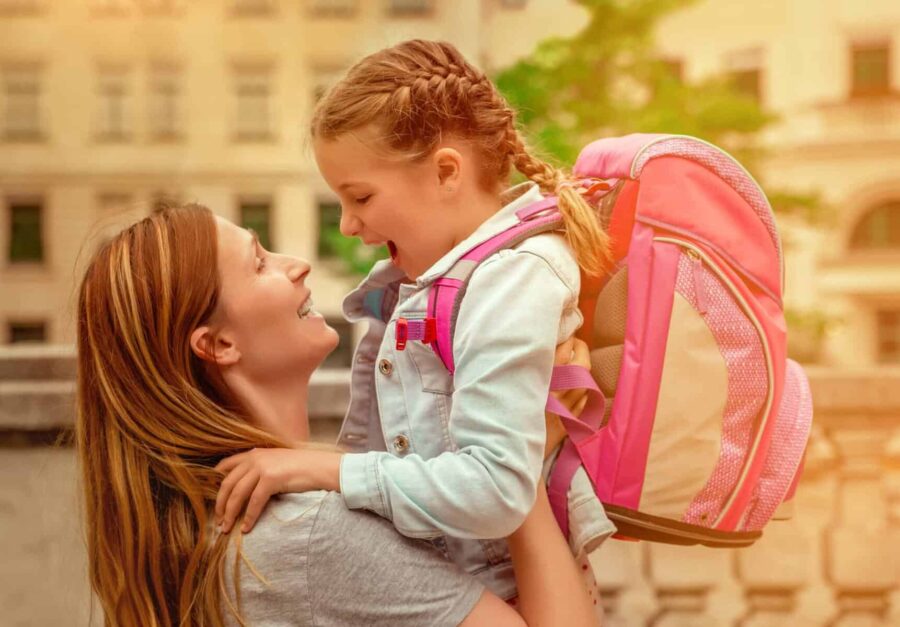 Auf in die Schule: Von der Einschulung bis zum typischen Schulalltag