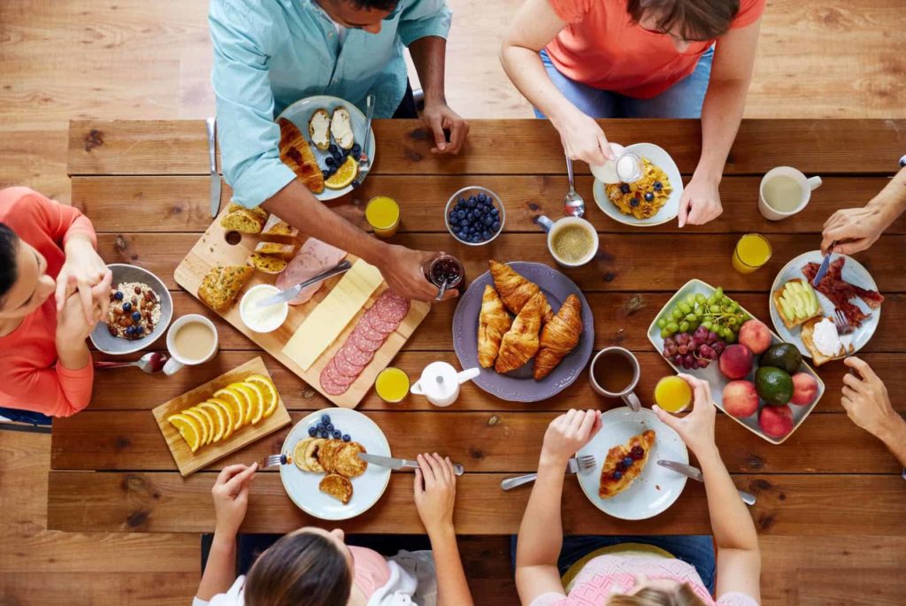 Frühstück mit Familie