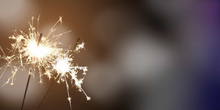 Auf ins Neue Jahr: Silvester feiern mit Baby und Kleinkind