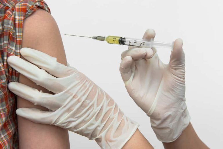 Impfdebatte: Öko-Test bewertet alle Impfstoffe für Kinder mit “sehr gut”