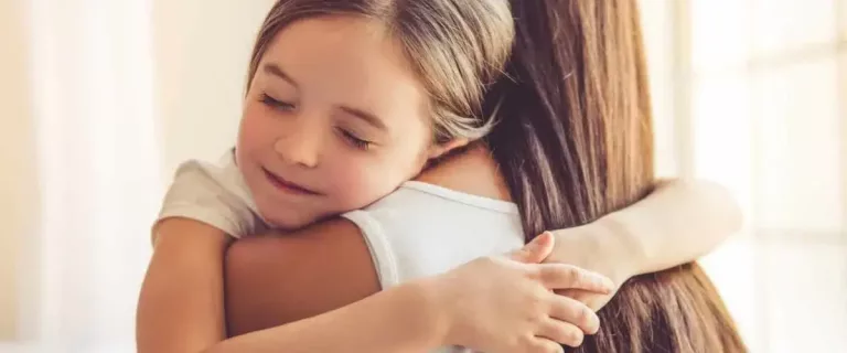 Der Liebesspeicher: Warum Kinder so viel Aufmerksamkeit benötigen