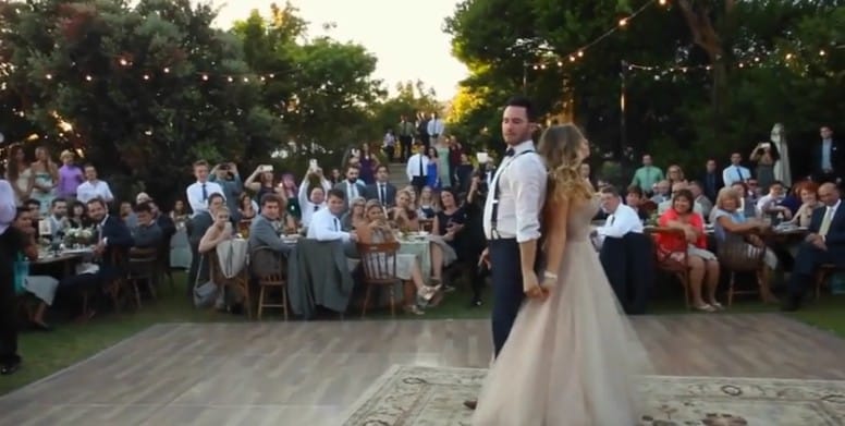 Ein absolut magischer Hochzeitstanz: Braut verzaubert ihren Bräutigam