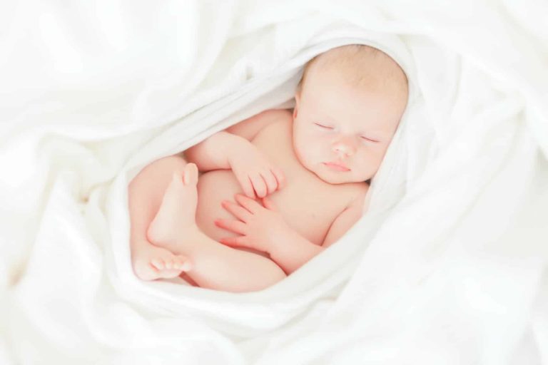 Ruhiger Schlaf für Eltern und Baby: Nächtliches Aufstehen muss nicht sein!