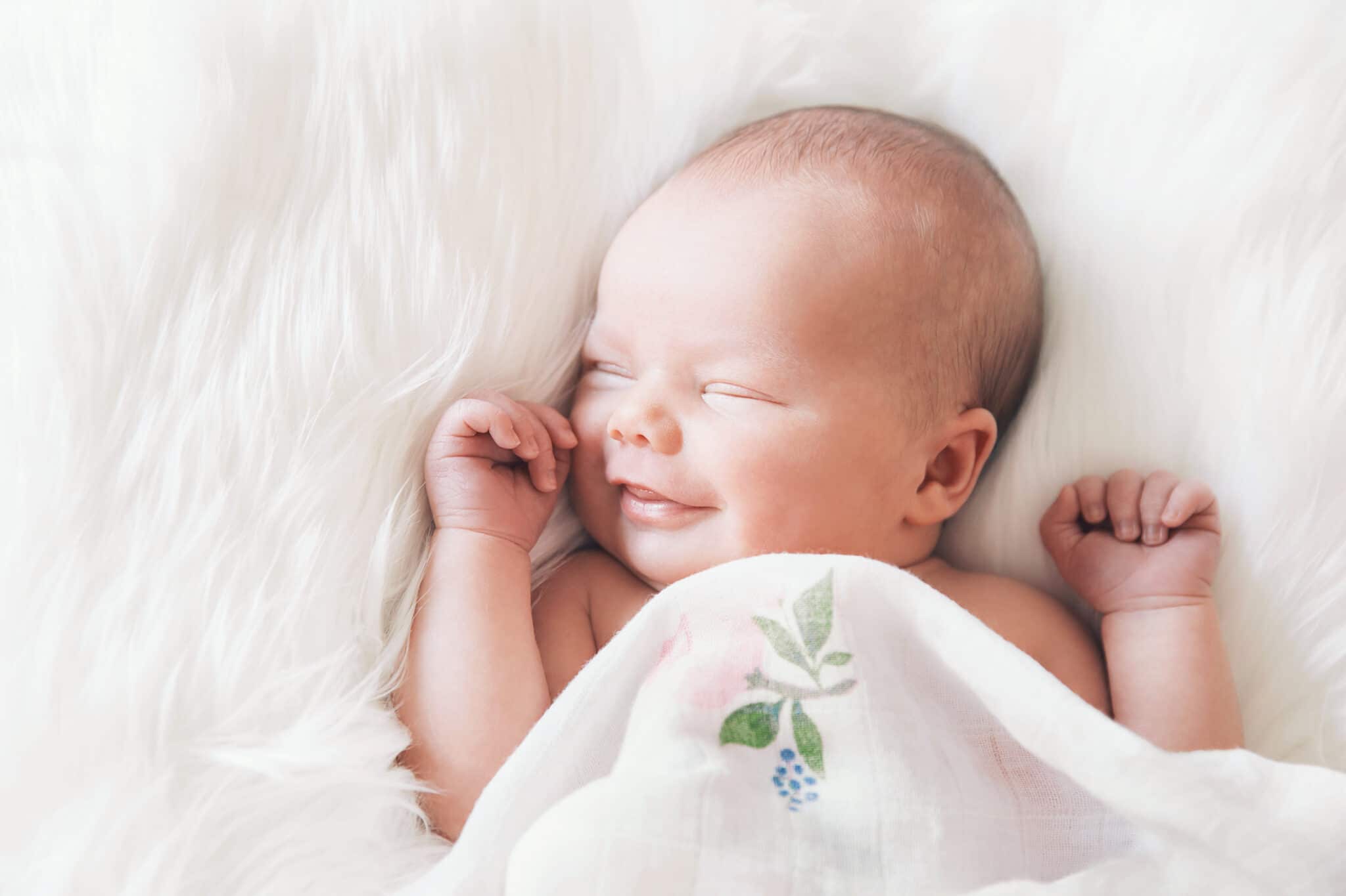 Etwa mit zwei Monaten beginnen Babys „richtig“ zu lächeln