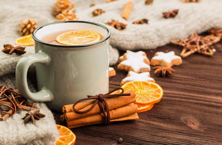 Zimtsterne und Weihnachtstee Schwangerschaft