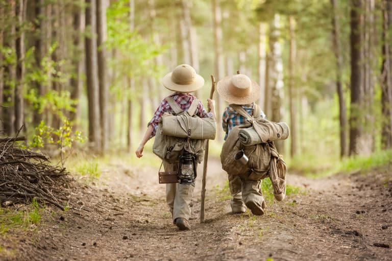 Wandern mit Kindern: Ratgeber mit Tipps für Anfänger und Profis