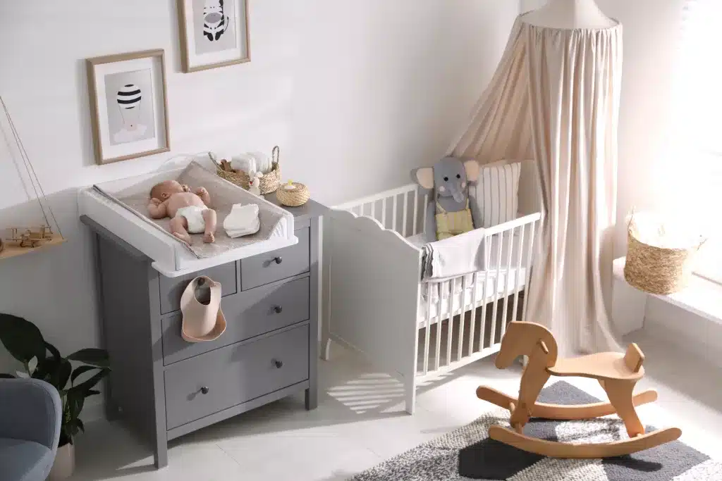 Wickelkommode im Babyzimmer