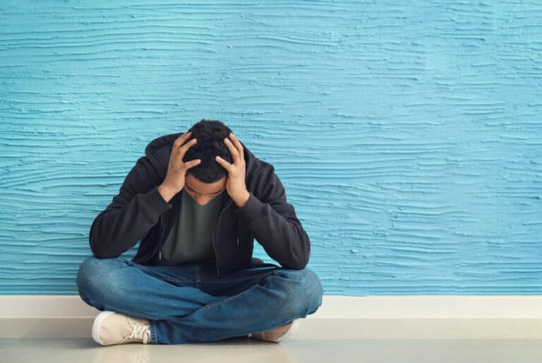 Familiäre Belastungen, Zukunftsangst, Mobbing und Schulfrust belasten Kinder und Jugendliche
