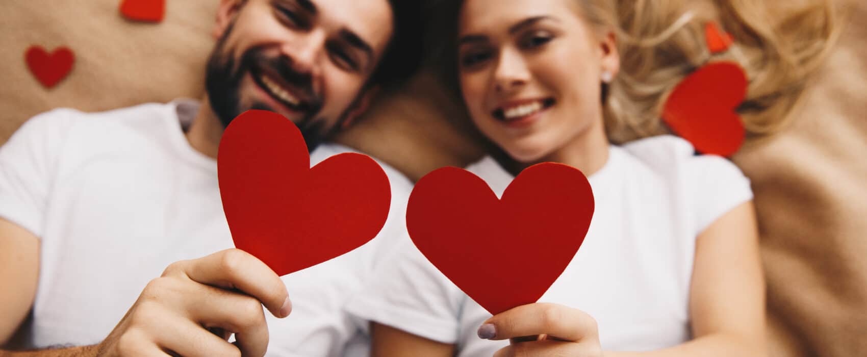 Welche Sternzeichen passen in der Liebe besonders gut zusammen?
