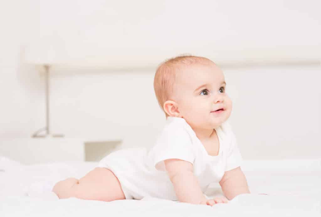 körpeliche und motorische Entwicklung im siebten Monat