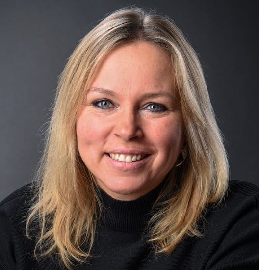 Jennifer Floris Autorinnenbild