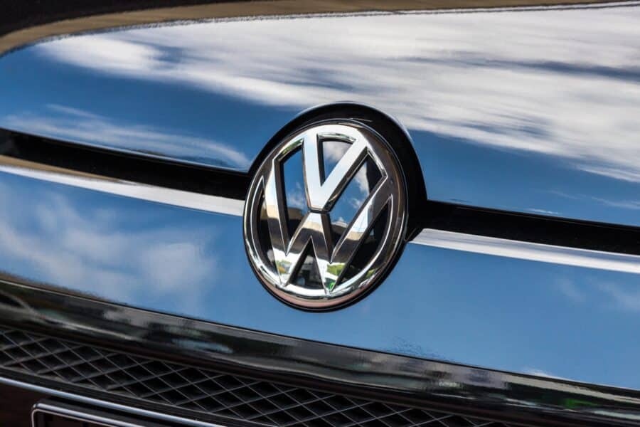 VW-Konzern ruft fast eine Million Autos in Deutschland wegen Lenkungsproblemen zurück