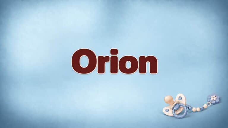 Vorname Orion in bordeauxfarbener Schrift auf blaugrauem Hintergrund mit Schnullerkette